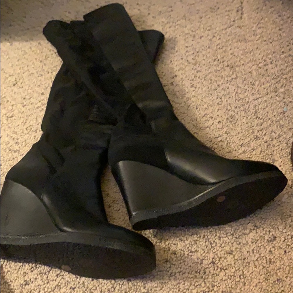 Vince Camuto wedge boots- New no box